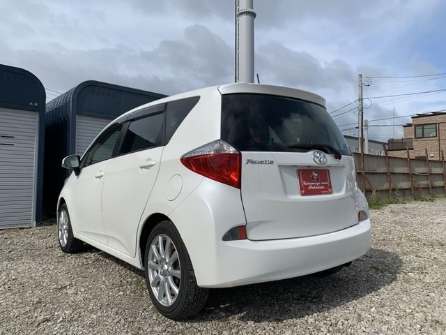 Toyota RACTIS 2013 6286211-3