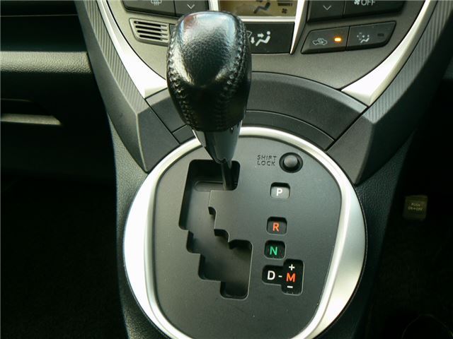 Toyota RACTIS 2013 6286248-9