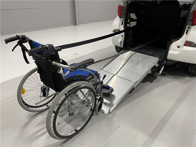 Toyota RACTIS 2011 6286539-8