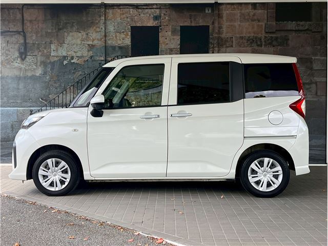 Used Toyota Roomy 2021 - - Petrol for Sale | $6,207 | SAT Japan