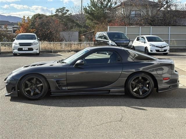 Mazda RX-7 2002 6309523-9