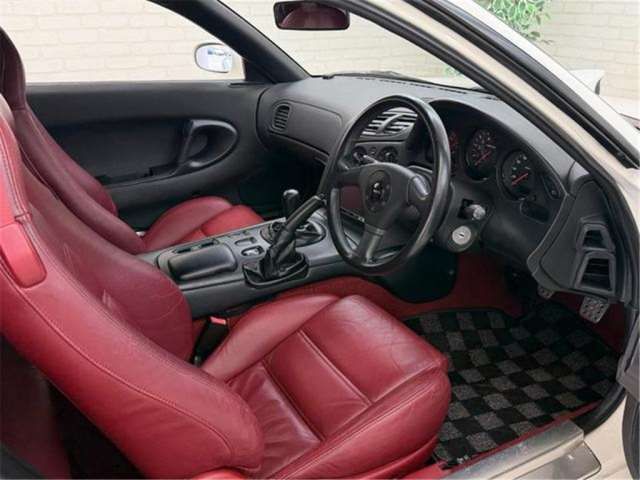 Mazda RX-7 1995 6309742-9