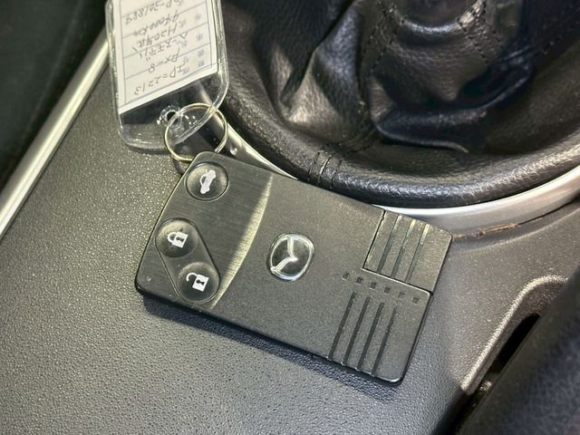 Mazda RX-8 2008 6310458-9