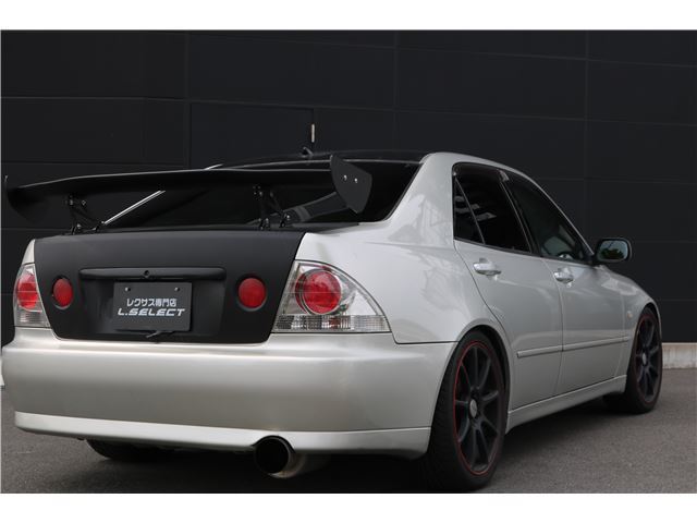Toyota ALTEZZA 2000 6359368-1