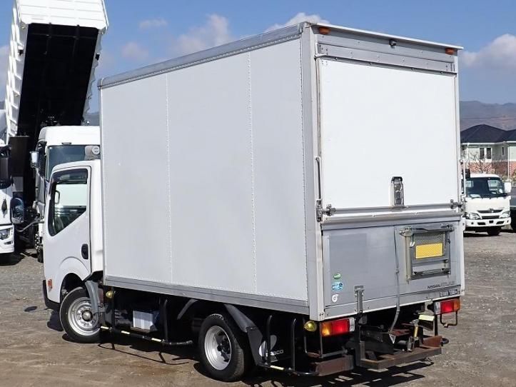 Nissan ATLAS 2012 6368073-3