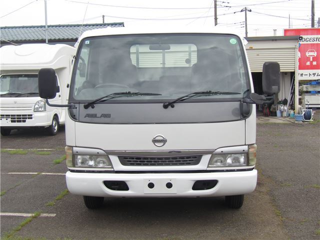 Nissan ATLAS 2004 6368174-1