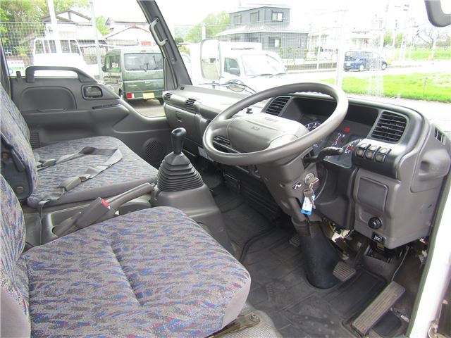 Nissan ATLAS 2004 6368174-10
