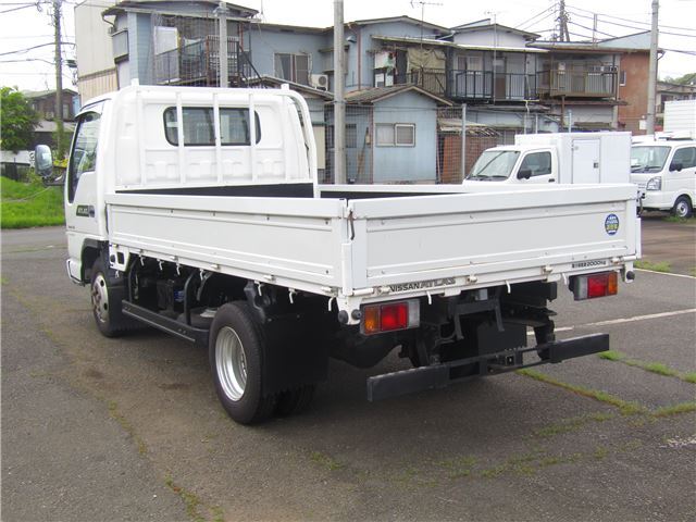 Nissan ATLAS 2004 6368174-6