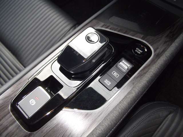 Nissan AURA 2025 6368295-5