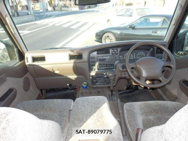 Nissan CARAVAN COACH 1996 6371146-2