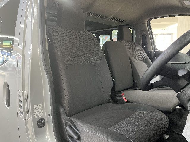 Nissan Caravan 2023 6364270-3