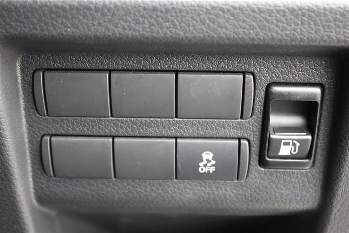 Nissan Caravan 2022 6364702-3