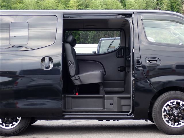 Nissan Caravan 2021 6364961-3