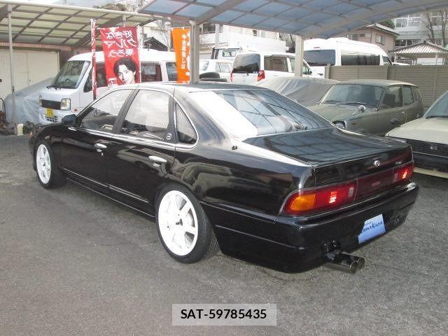 Nissan CEFIRO 1990 6371422-1