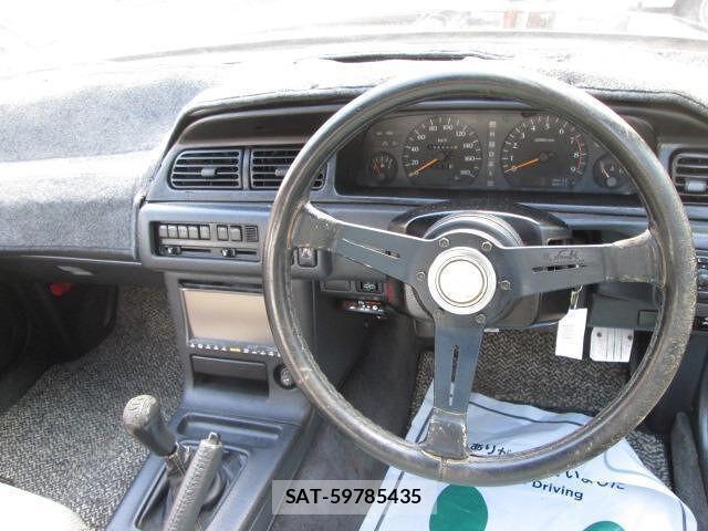Nissan CEFIRO 1990 6371422-3