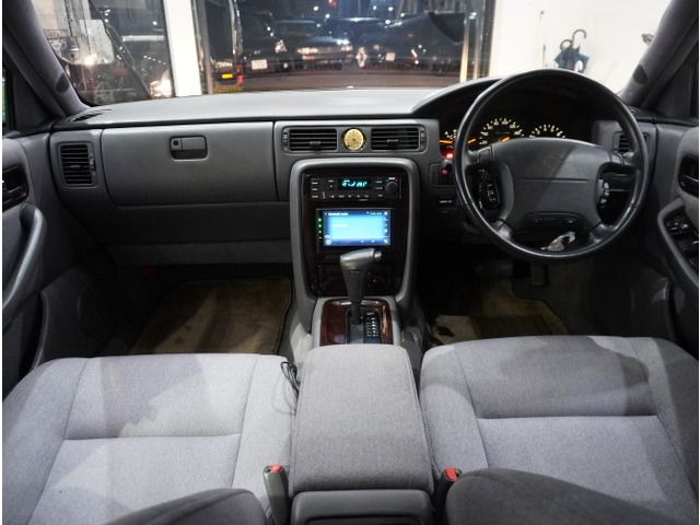 Nissan CIMA 1993 6372400-7