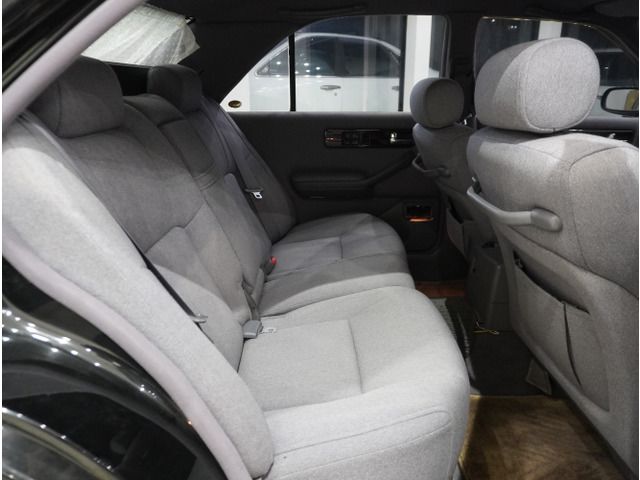 Nissan CIMA 1993 6372400-9