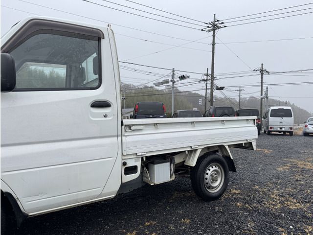 Nissan CLIPPER TRUCK 2010 6374565-3