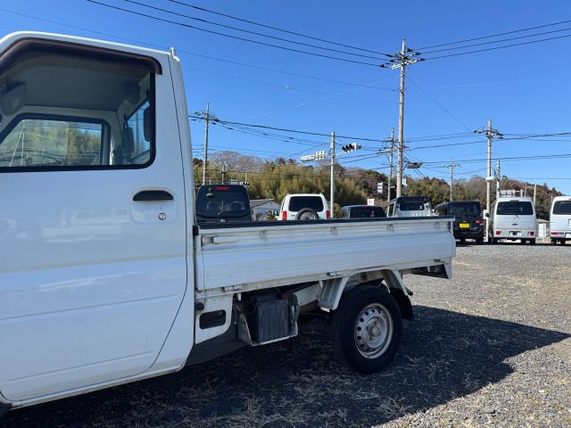 Nissan CLIPPER TRUCK 2009 6374688-3