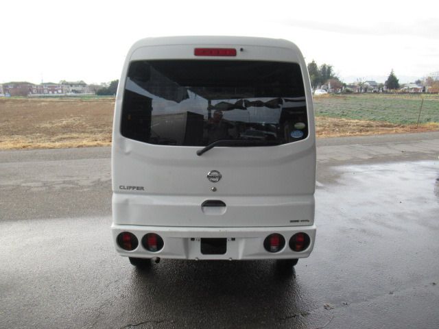 Nissan CLIPPER VAN 2011 6376322-10