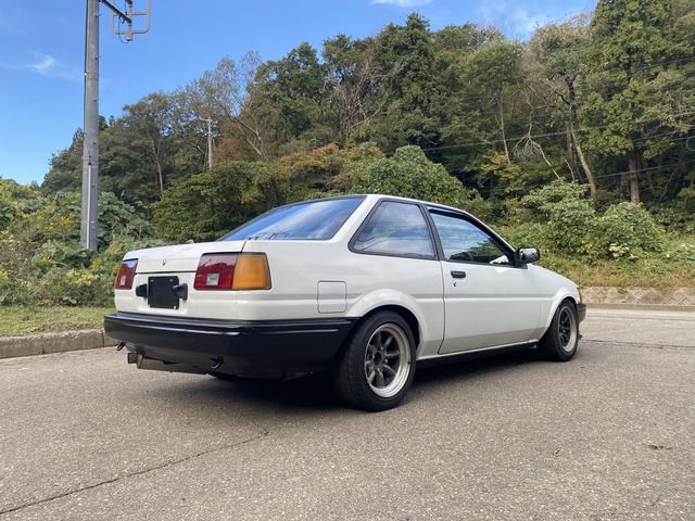 Toyota COROLLA LEVIN 1984 6322402-8
