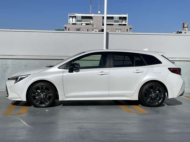 Toyota COROLLA TOURING 2024 6323628-3