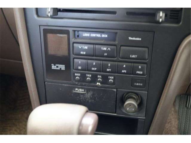 Toyota CRESTA 1990 6328887-8