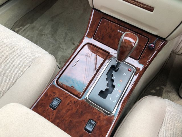 Toyota CROWN ESTATE 2002 6337597-6