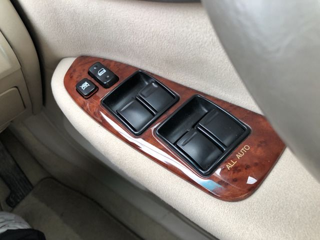 Toyota CROWN ESTATE 2002 6337597-7