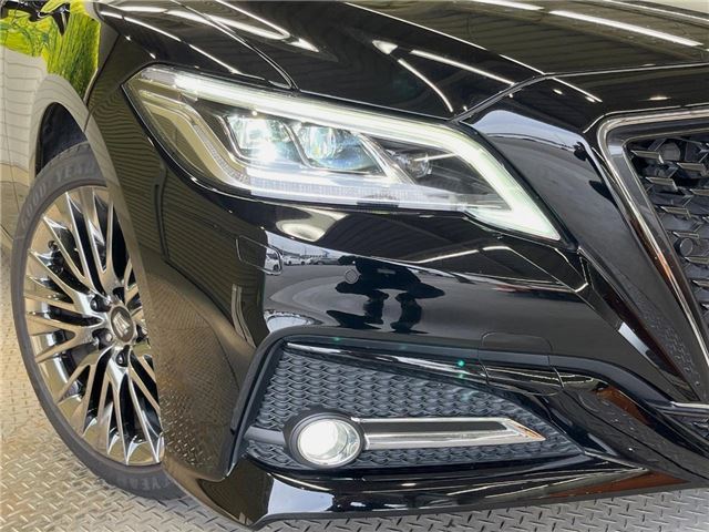 Toyota CROWN HYBRID 2022 6337889-9