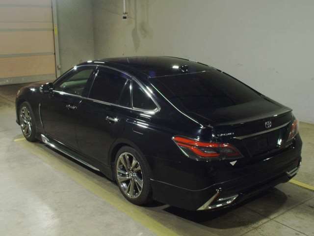 Toyota CROWN HYBRID 2022 6337953-3