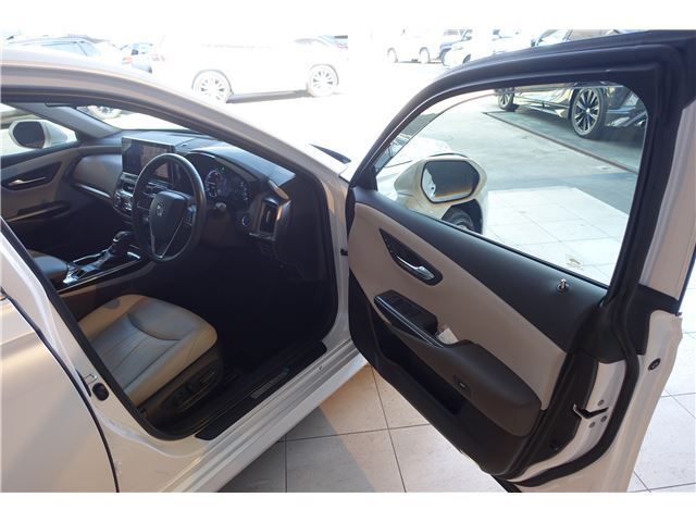 Toyota CROWN HYBRID 2021 6339545-2