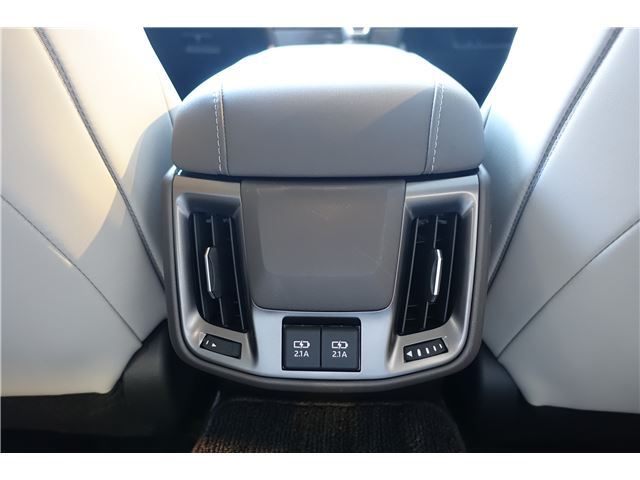 Toyota CROWN HYBRID 2021 6339545-8