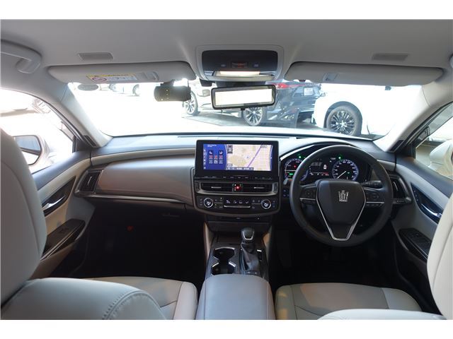Toyota CROWN HYBRID 2021 6339545-9