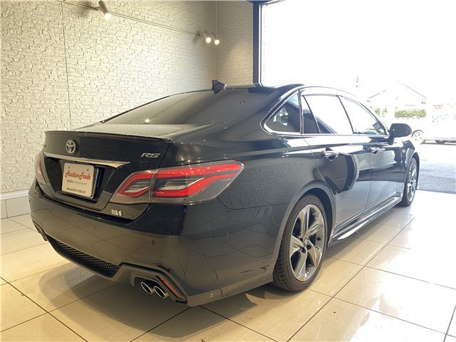 Toyota CROWN HYBRID 2018 6377444-6
