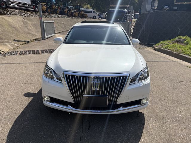 Toyota CROWN MAJESTA 2013 6343786-2