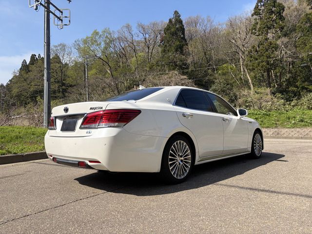 Toyota CROWN MAJESTA 2013 6343786-8