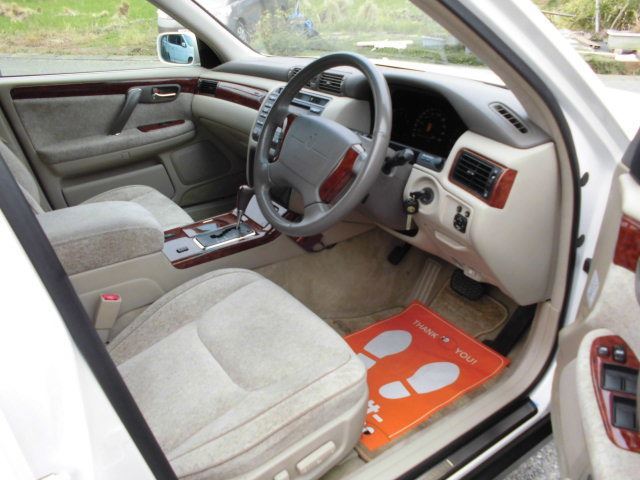 Toyota CROWN MAJESTA 2001 6344632-2