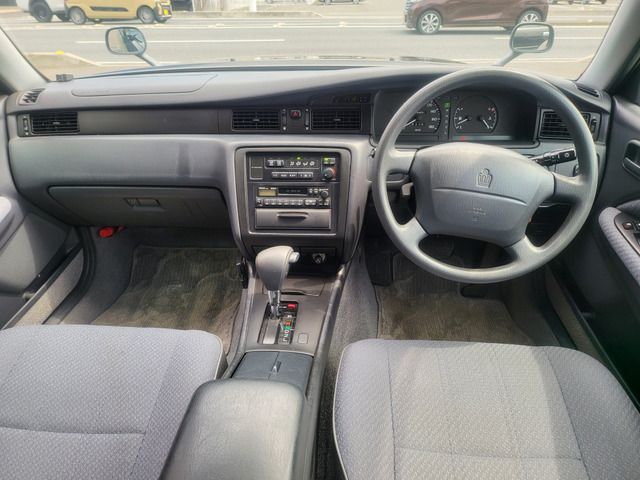 Toyota CROWN SEDAN 1996 6345161-2