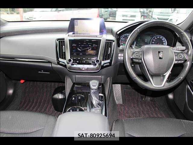 Toyota CROWN 2018 6331550-2
