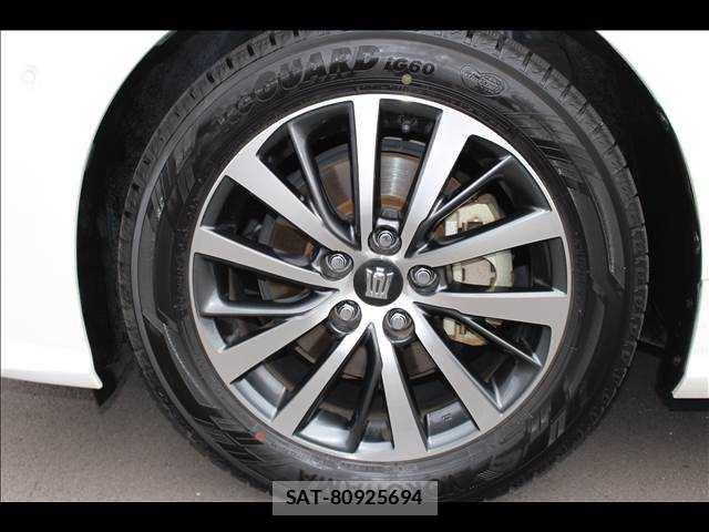 Toyota CROWN 2018 6331550-3