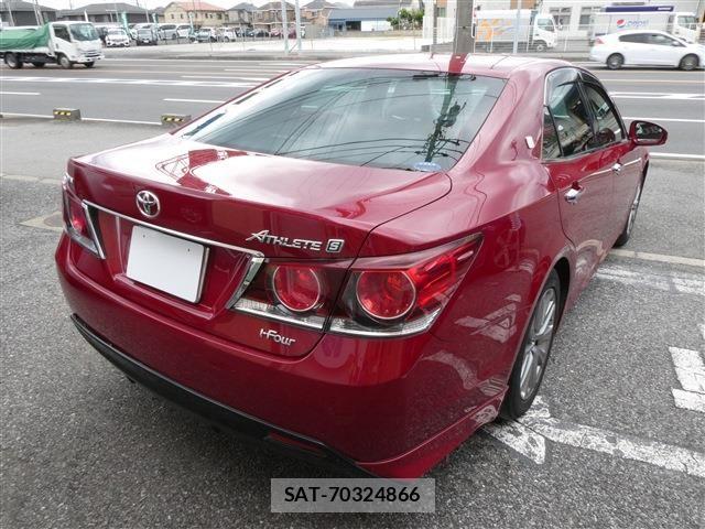 Toyota CROWN 2017 6332329-3