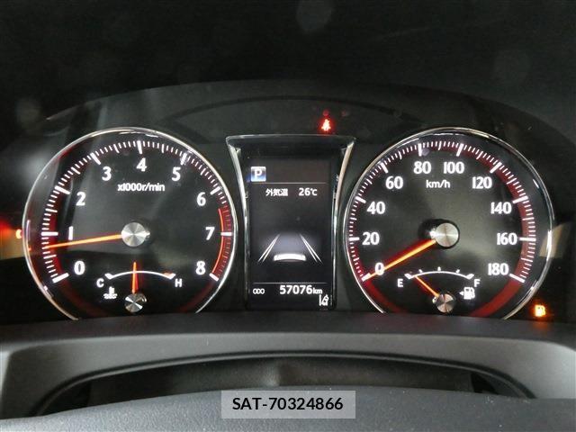 Toyota CROWN 2017 6332329-8
