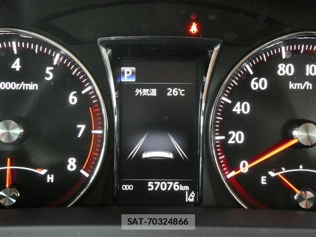 Toyota CROWN 2017 6332329-9