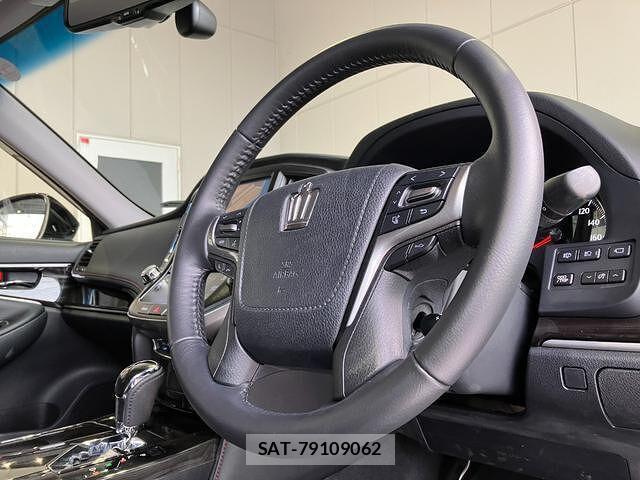 Toyota CROWN 2016 6333315-3