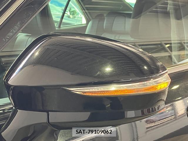 Toyota CROWN 2016 6333315-9