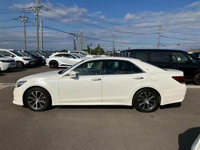 Toyota CROWN 2014 6334959-8