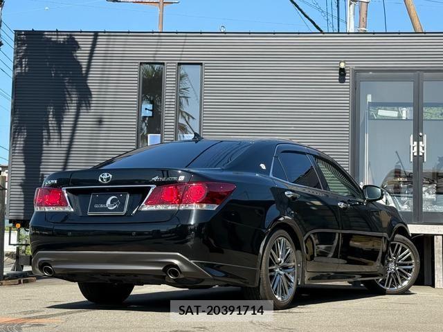Toyota CROWN 2013 6369899-1