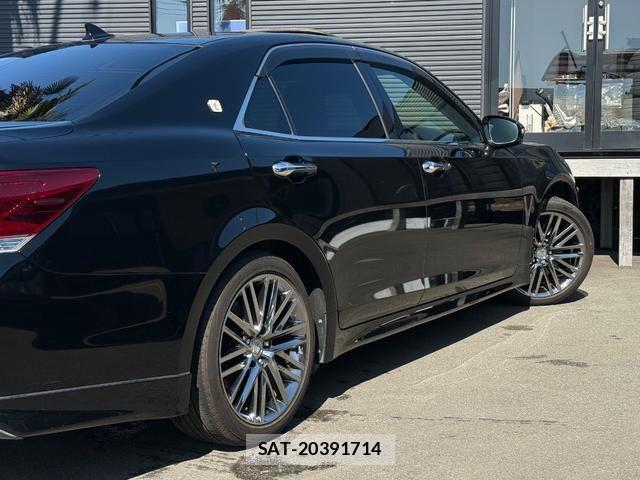 Toyota CROWN 2013 6369899-8