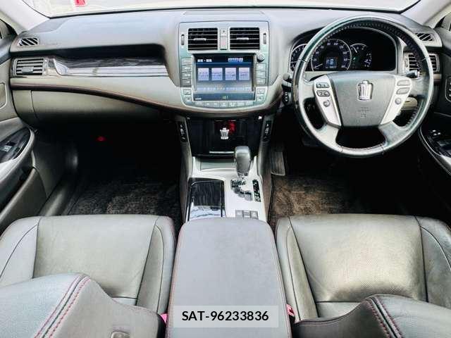 Toyota CROWN 2012 6370258-2